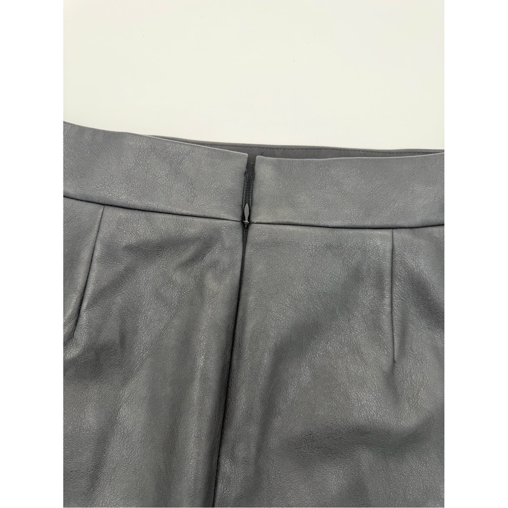 J Crew Faux Leather Classic Black A-Line Mini Skirt size 6 - Picture 3 of 5